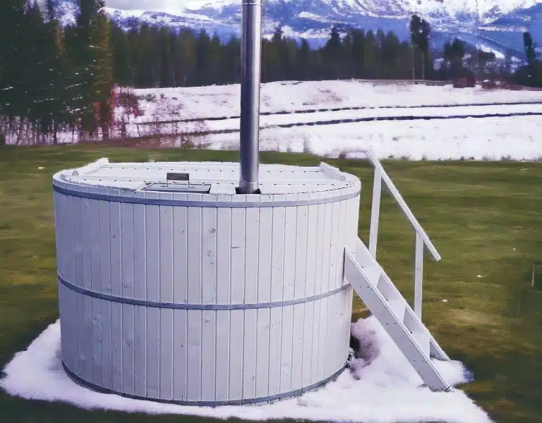 4 SZEMÉLYES FA PRÉMIUM DÉZSAFÜRDŐ 2 4 személyes dézsafürdő-1