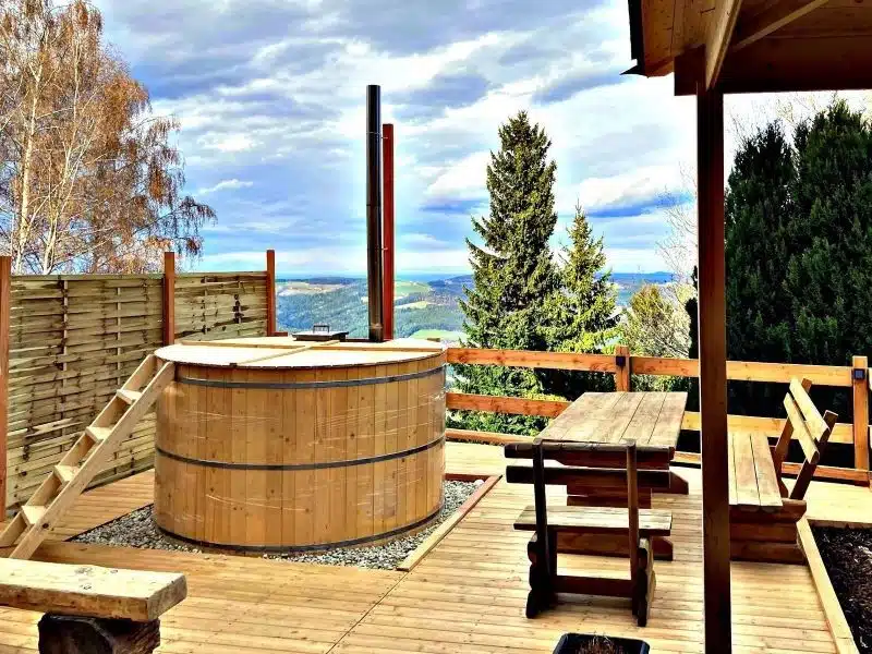 4 SZEMÉLYES FA PRÉMIUM DÉZSAFÜRDŐ 5 4 személyes dézsafürdő-4