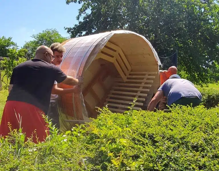 4 SZEMÉLYES FA PRÉMIUM DÉZSAFÜRDŐ 6 4 személyes dézsafürdő-5