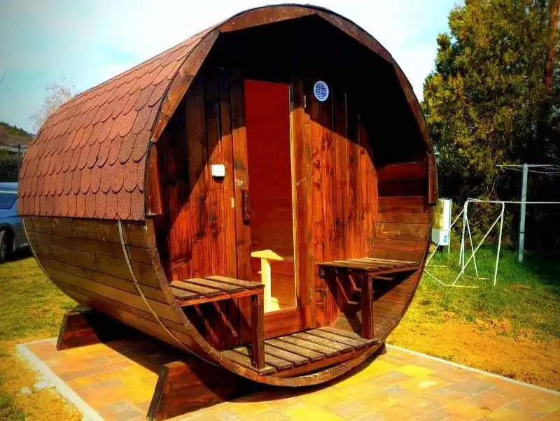 4 SZEMÉLYES HORDÓSZAUNA 6 KW ELEKTROMOS KÁLYHÁVAL 7 4 személyes hordószauna-6