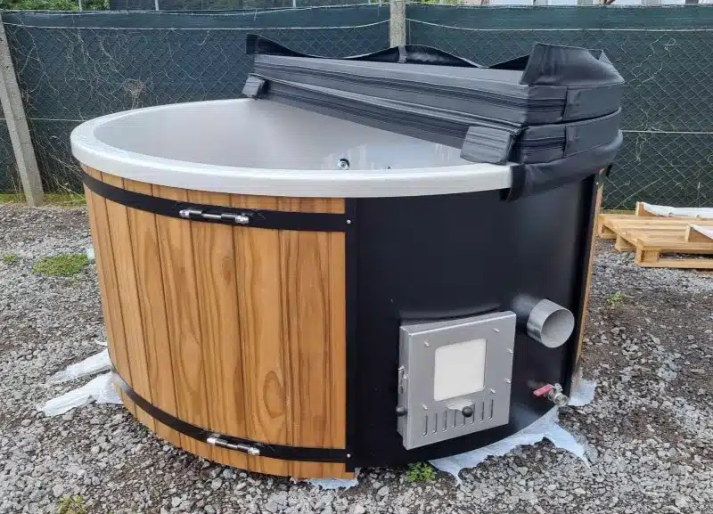 6 SZEMÉLYES CLASIC IN INTEGRÁLT KÁLYHÁS PRÉMIUM AKRIL DÉZSAFÜRDŐ WELLNESS CSOMAGBAN 8 6 személyes clasic in integrált kályhás akril dézsafürdő-12