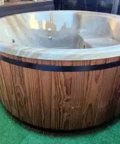 6 SZEMÉLYES CLASIC IN INTEGRÁLT KÁLYHÁS PRÉMIUM AKRIL DÉZSAFÜRDŐ WELLNESS CSOMAGBAN 16 6 személyes clasic in integrált kályhás akril dézsafürdő-2