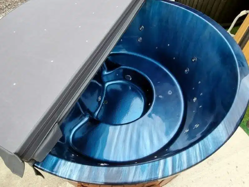 6 SZEMÉLYES CLASIC IN INTEGRÁLT KÁLYHÁS PRÉMIUM AKRIL DÉZSAFÜRDŐ WELLNESS CSOMAGBAN 5 6 személyes clasic in integrált kályhás akril dézsafürdő-5