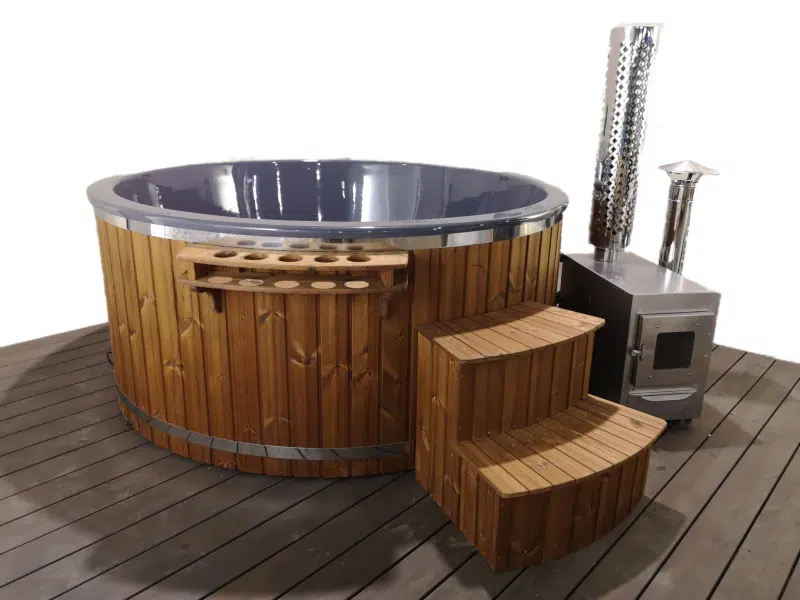 MÁLTA 6 SZEMÉLYES ÜVEGSZÁLAS DÉZSAFÜRDŐ KÜLSŐ KÁLYHÁVAL, WELLNESS CSOMAGBAN 3 Málta külső kályhás-3