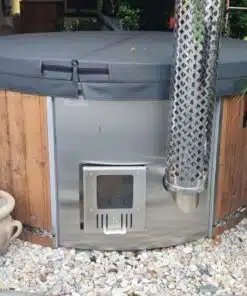 MÁLTA 6 SZEMÉLYES INTEGRÁLT KÁLYHÁS ÜVEGSZÁLAS DÉZSAFÜRDŐ THERMOTETŐVEL, WELLNESS CSOMAGBAN 57 Málta üvegszálas integrált kályhás dézsafürdő-14