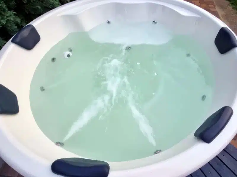 MÁLTA 6 SZEMÉLYES INTEGRÁLT KÁLYHÁS ÜVEGSZÁLAS DÉZSAFÜRDŐ THERMOTETŐVEL, WELLNESS CSOMAGBAN 25 Málta üvegszálas integrált kályhás dézsafürdő-24