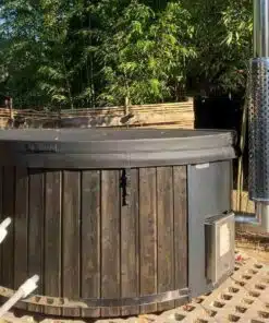 MÁLTA 6 SZEMÉLYES INTEGRÁLT KÁLYHÁS ÜVEGSZÁLAS DÉZSAFÜRDŐ THERMOTETŐVEL, WELLNESS CSOMAGBAN 69 Málta üvegszálas integrált kályhás dézsafürdő-26