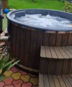 MÁLTA 6 SZEMÉLYES INTEGRÁLT KÁLYHÁS ÜVEGSZÁLAS DÉZSAFÜRDŐ THERMOTETŐVEL, WELLNESS CSOMAGBAN 82 Málta üvegszálas integrált kályhás dézsafürdő-39