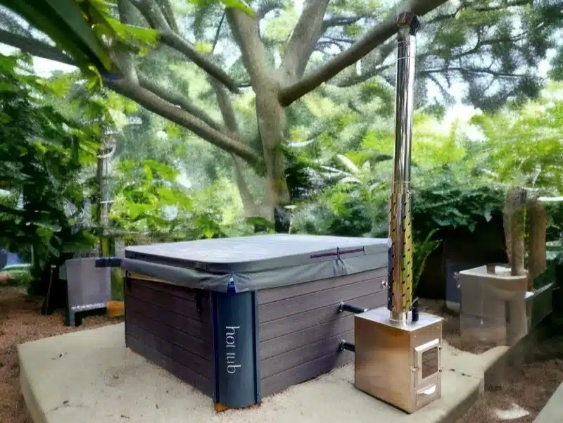 MONACO OUT KÜLSŐ KÁLYHÁS NÉGYSZÖG ALAKÚ AKRIL DÉZSAFÜRDŐ 3 Monaco külső kályhás akril dézsafürdő-2