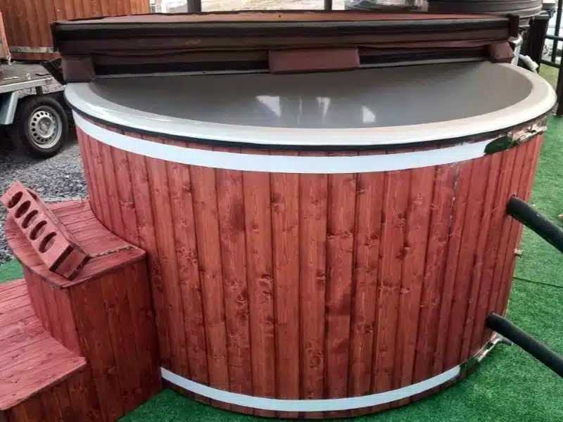 PEARL 6 SZEMÉLYES KÜLSŐ KÁLYHÁS SÓZHATÓ ÜVEGSZÁLAS DÉZSAFÜRDŐ 5 Pearl külső kályhás üvegszálas dézsafürdő-4