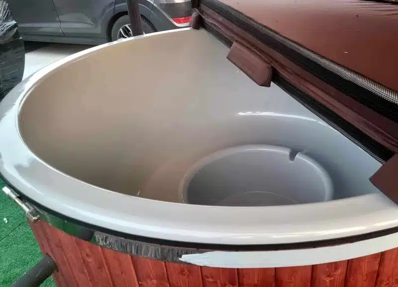 PEARL 6 SZEMÉLYES KÜLSŐ KÁLYHÁS SÓZHATÓ ÜVEGSZÁLAS DÉZSAFÜRDŐ 6 Pearl külső kályhás üvegszálas dézsafürdő-5