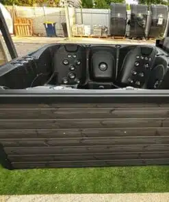 SMARAGD PRÉMIUM AKRIL 5 SZEMÉLYES ELEKTROMOS PEZSGŐFÜRDŐ EXTRA WELLNESS CSOMAGBAN 12