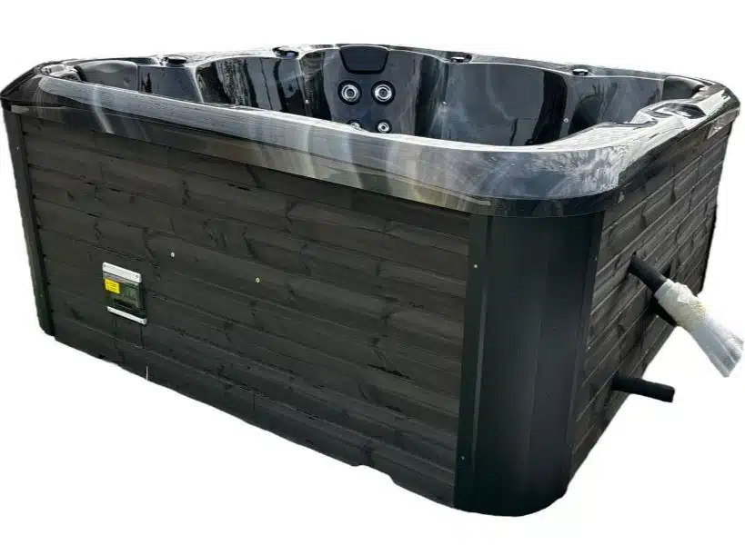 OPAL 6 SZEMÉLYES PRÉMIUM NÉGYSZÖG ALAKÚ AKRIL DÉZSAFÜRDŐ GECKO ELEKTROMOS FŰTÉSSEL 2 Opal 6 személyes prémium négyszög alakú akril gecko elektromos dézsafürdő 3