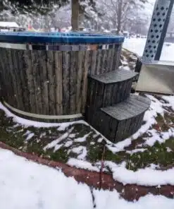 PEARL 6 SZEMÉLYES AKRIL SÓZHATÓ DÉZSAFÜRDŐ SAVÁLLÓ KÜLSŐ KÁLYHÁVAL, THERMOTETŐVEL 6 Pearl 6 személyes akril dézsafürdő saválló külső kályhával 3