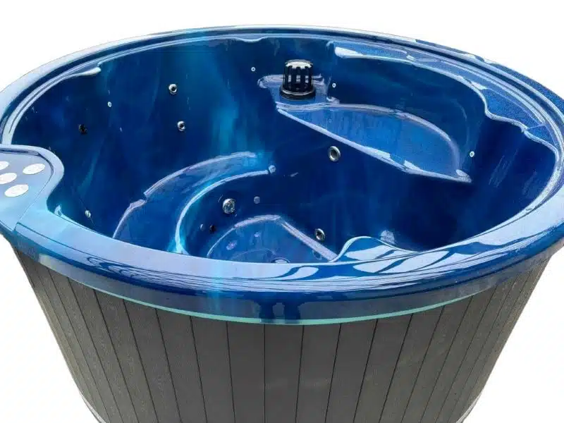 MEGÚJULT LUX IN 5 személyes INTEGRÁLT KÁLYHÁS PRÉMIUM MÁRVÁNY AKRIL dézsafürdő wellness csomagban 7 LUX IN 5 személyes INTEGRÁLT KÁLYHÁS PRÉMIUM MÁRVÁNY AKRIL dézsafürdő 4