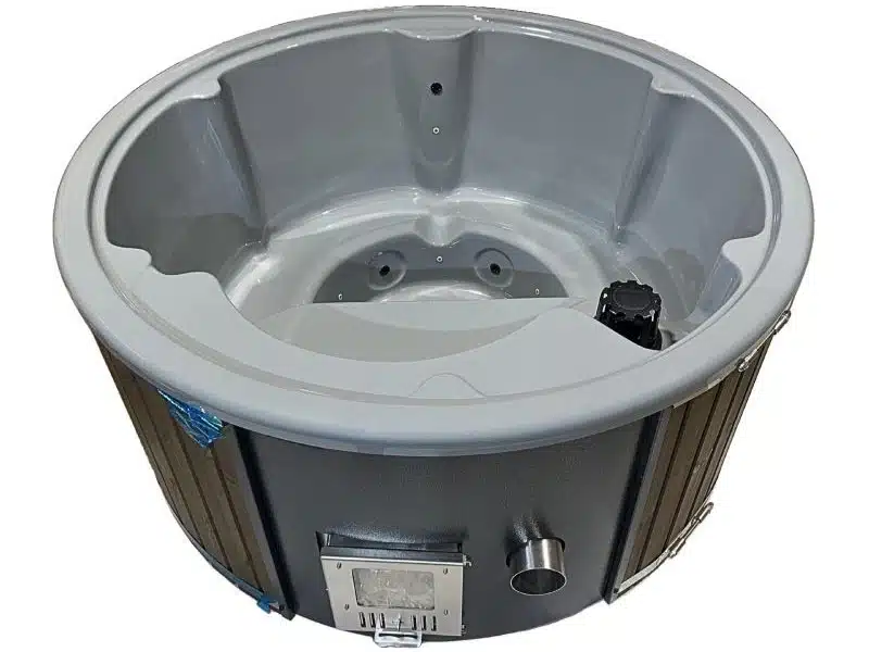 MEGÚJULT LUX IN 5 személyes INTEGRÁLT KÁLYHÁS PRÉMIUM MÁRVÁNY AKRIL dézsafürdő wellness csomagban 2 LUX IN 5 személyes INTEGRÁLT KÁLYHÁS PRÉMIUM MÁRVÁNY AKRIL dézsafürdő 5