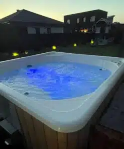 Palermo SÓZHATÓ négyszögletes 8 személyes üvegszálas dézsafürdő integrált kályhával 10