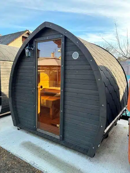 6-8 személyes LEVÉL alakú szauna 9 KW elektromos kályhával 1 6-8 személyes LEVÉL alakú szauna 9 KW elektromos kályhával