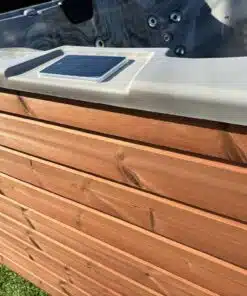 Grande 8 személyes Négyszögletes akril 8 személyes dézsafürdő GECKO 3 KW elektromos fűtéssel 3