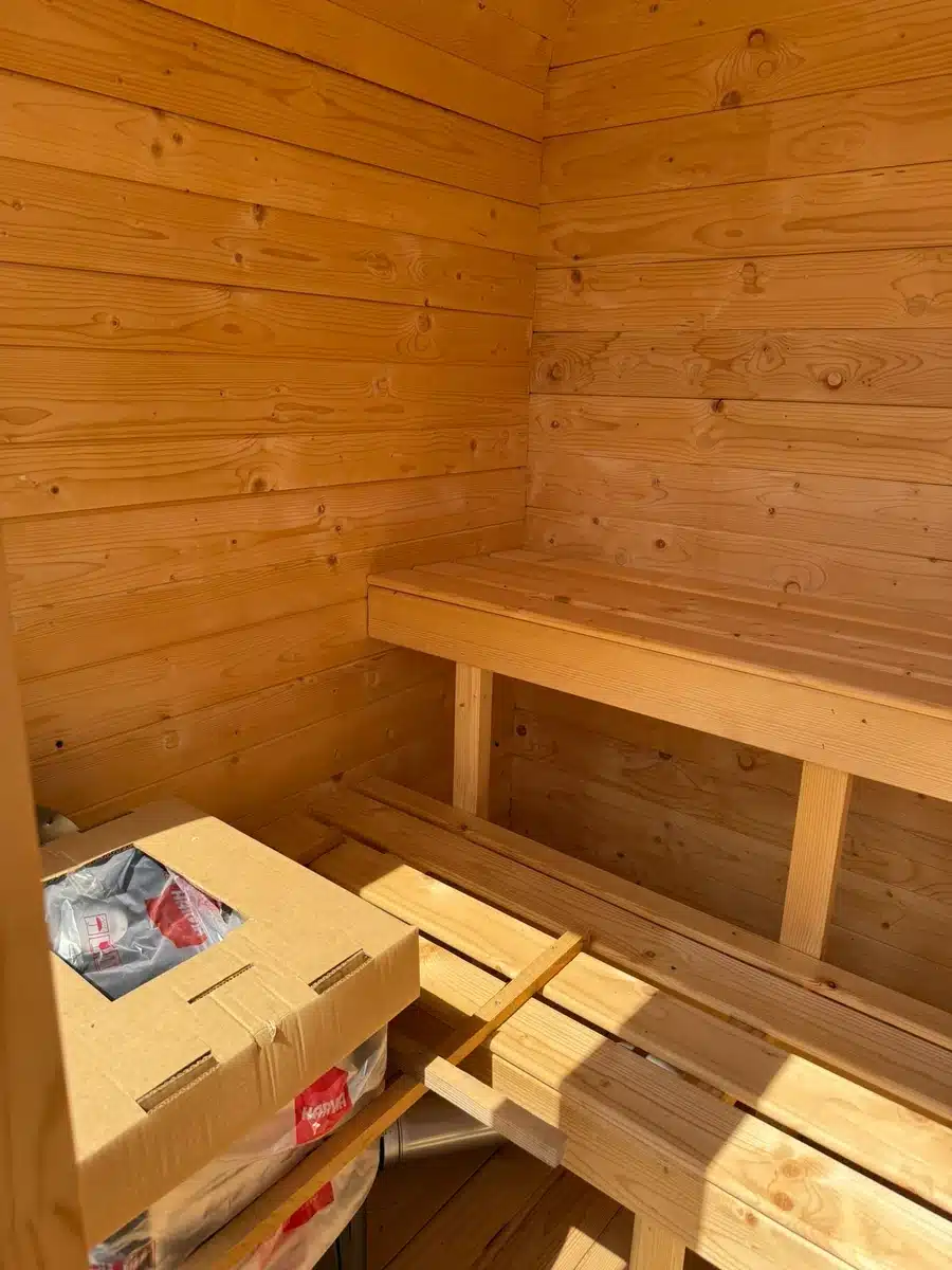 4 FŐS HARMONY SZAUNA – 12 kW HARVIA M3 FATÜZELÉSŰ KÁLYHÁVAL 10 4 FŐS HARMONY SZAUNA – 12 kW HARVIA M3 FATÜZELÉSŰ KÁLYHÁVAL