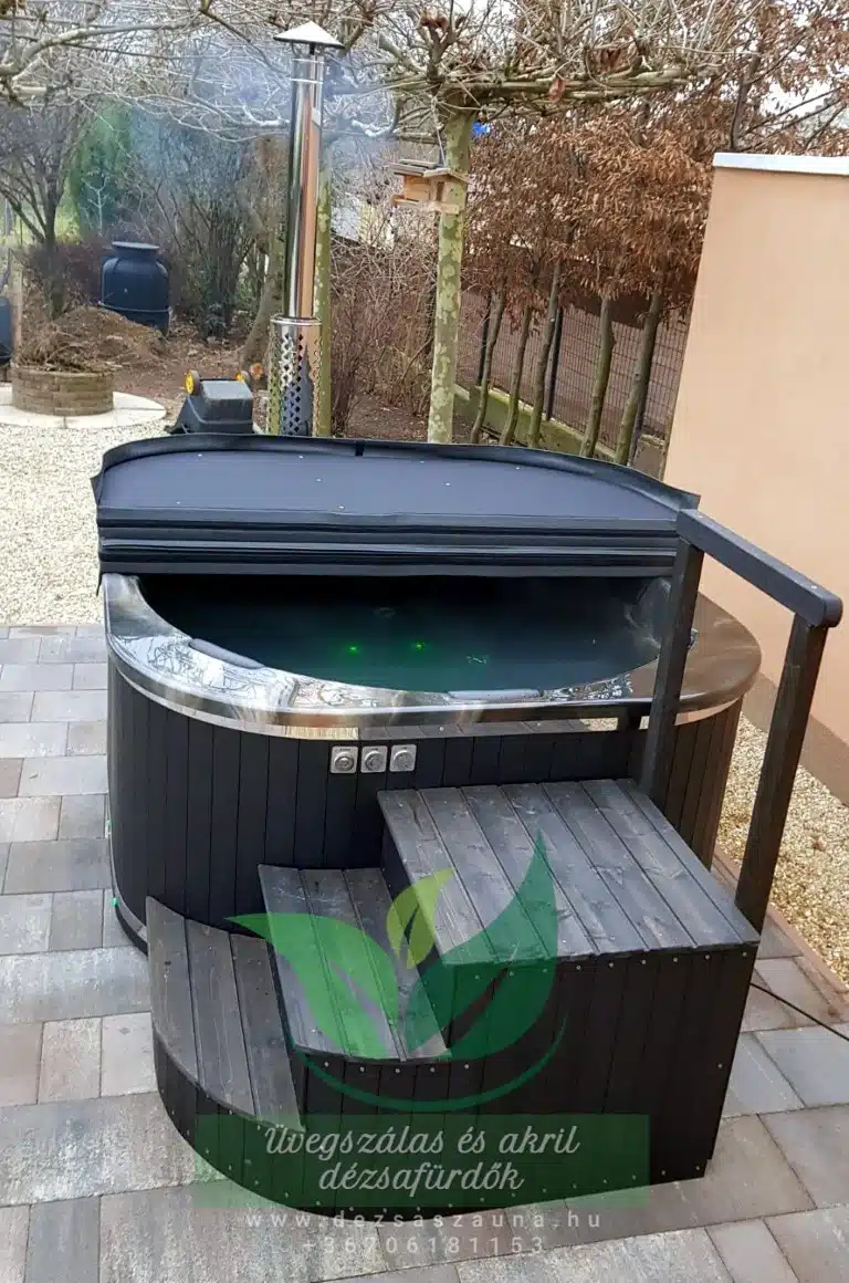 RUBIN 5 személyes prémium négyszög alakú akril dézsafürdő integrált kályhával 12 RUBIN 5 személyes prémium négyszög alakú akril dézsafürdő integrált kályhával
