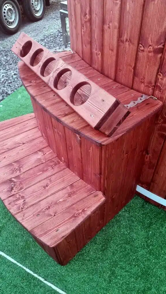 PEARL 6 személyes KÜLSŐ KÁLYHÁS üvegszálas dézsafürdő 20 PEARL 6 személyes KÜLSŐ KÁLYHÁS üvegszálas dézsafürdő