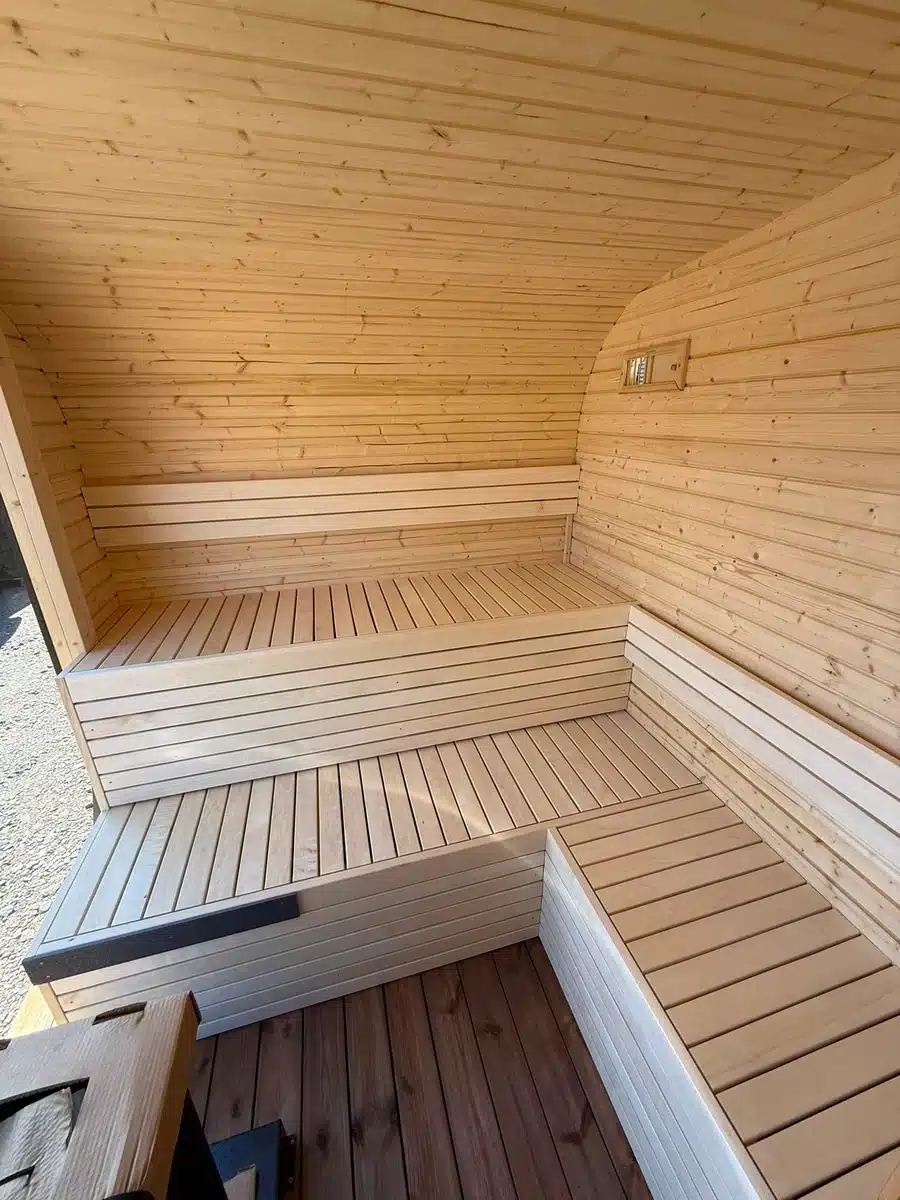 6 SZEMÉLYES VIP LUX SZAUNA – HARVIA M3 SL KÜLSŐ FATÜZELÉSŰ KAZÁNNAL 7 6 SZEMÉLYES VIP LUX SZAUNA – HARVIA M3 SL KÜLSŐ FATÜZELÉSŰ KAZÁNNAL