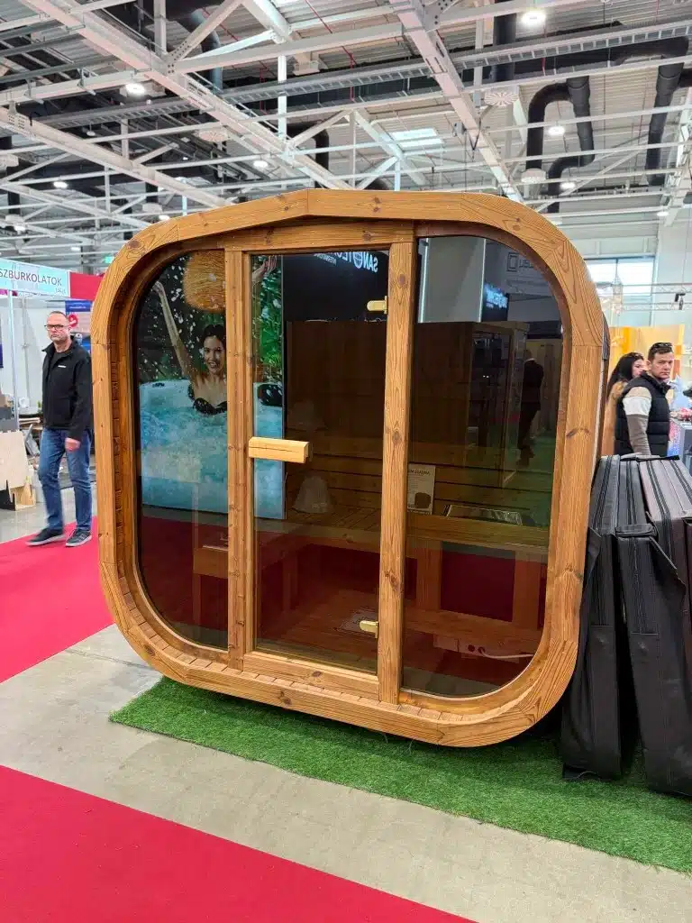 4 SZEMÉLYES ÉSZAKI FENYŐ MINI SZAUNA ELEKTROMOS FŰTÉSSEL 4 4 SZEMÉLYES ÉSZAKI FENYŐ MINI SZAUNA ELEKTROMOS FŰTÉSSEL