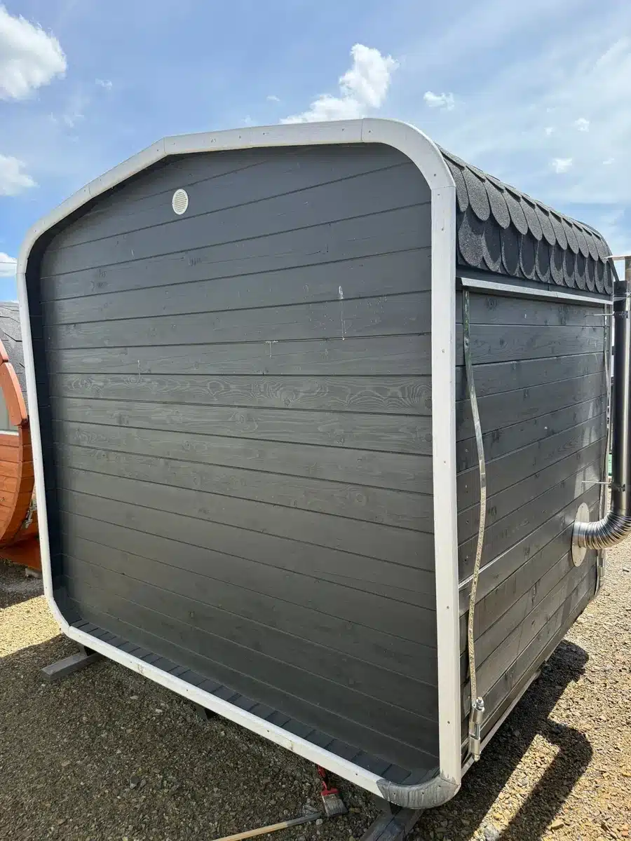 4 FŐS HARMONY SZAUNA – 12 kW HARVIA M3 FATÜZELÉSŰ KÁLYHÁVAL 2 4 FŐS HARMONY SZAUNA – 12 kW HARVIA M3 FATÜZELÉSŰ KÁLYHÁVAL