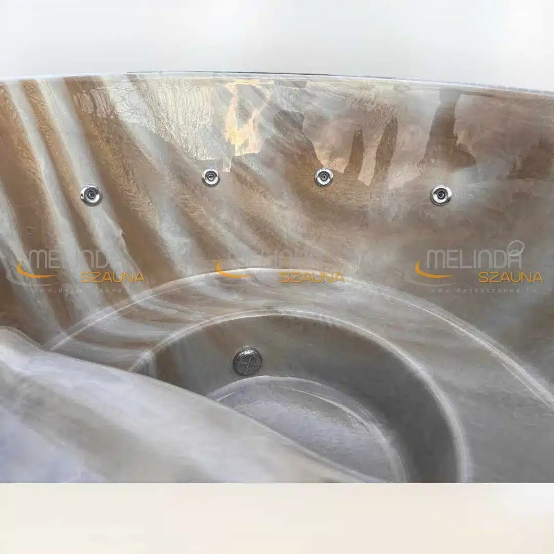 PEARL 5 személyes AKRIL dézsafürdő INTEGRÁLT kályhával, thermotetővel wellness csomagban 5 PEARL 5 személyes AKRIL dézsafürdő INTEGRÁLT kályhával, thermotetővel wellness csomagban