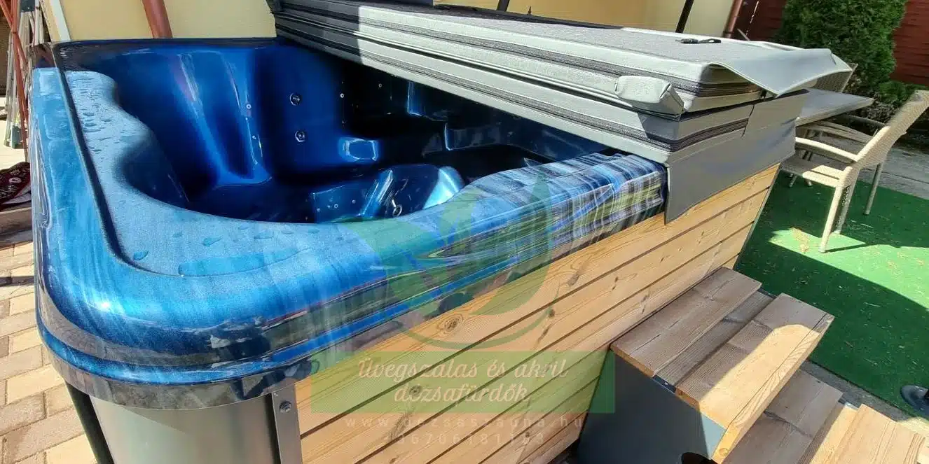 MONACO OUT THERMOWOOD KÜLSŐ KÁLYHÁS NÉGYSZÖG alakú AKRIL dézsafürdő 6 MONACO OUT THERMOWOOD KÜLSŐ KÁLYHÁS NÉGYSZÖG alakú AKRIL dézsafürdő