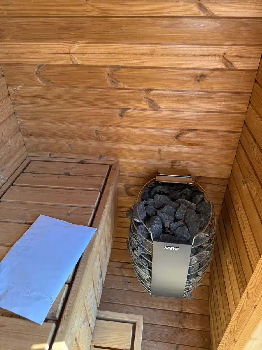 JOLA MINI – 2 SZEMÉLYES THERMOWOOD SZAUNA – ELEKTROMOS KÁLYHÁVAL + WIFI 14 JOLA MINI – 2 SZEMÉLYES THERMOWOOD SZAUNA – ELEKTROMOS KÁLYHÁVAL + WIFI