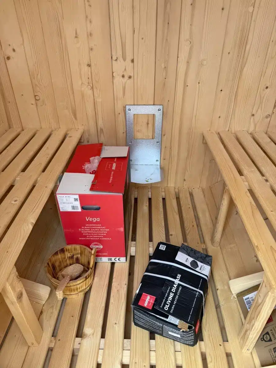 2 SZEMÉLYES MINI SZÉKELY SZAUNA – 6kW-OS HARVIA ELEKTROMOS KÁLYHÁVAL 10 2 SZEMÉLYES MINI SZÉKELY SZAUNA – 6kW-OS HARVIA ELEKTROMOS KÁLYHÁVAL