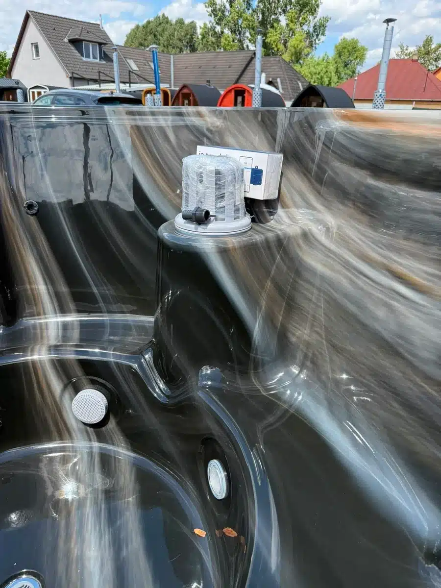 MEGÚJULT LUX IN - 6 SZEMÉLYES ELEKTROMOS PRÉMIUM MÁRVÁNY AKRIL DÉZSAFÜRDŐ, WELLNESS CSOMAGBAN 15 MEGÚJULT LUX IN - 6 SZEMÉLYES ELEKTROMOS PRÉMIUM MÁRVÁNY AKRIL DÉZSAFÜRDŐ, WELLNESS CSOMAGBAN