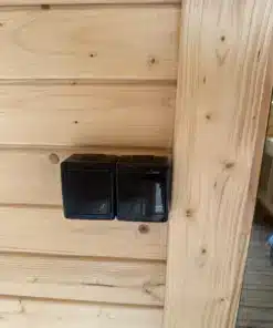 6 SZEMÉLYES, 4.5 MÉTERES MAXI SZAUNA ÖLTÖZŐVEL, ELEKTROMOS KÁLYHA + WIFI-VEL 40 6 SZEMÉLYES, 4.5 MÉTERES MAXI SZAUNA ÖLTÖZŐVEL, ELEKTROMOS KÁLYHA + WIFI-VEL