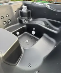 OPAL – 6 SZEMÉLYES PRÉMIUM USA AKRIL DÉZSAFÜRDŐ BELSŐ FATÜZELÉSŰ KÁLYHÁVAL
